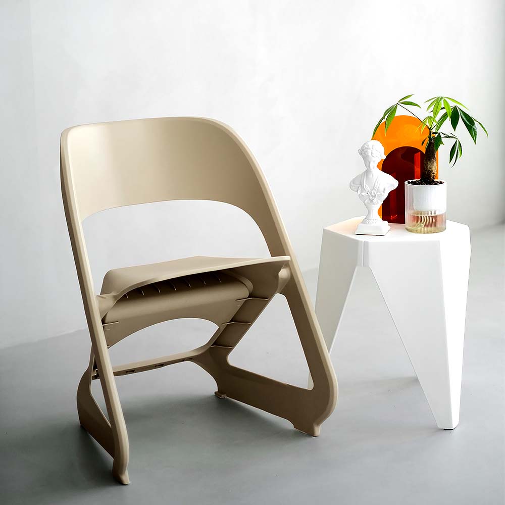 ArtissIn Set of 4 Dining Chairs Office Cafe Lounge Seat Stackable Plastic Leisure Chairs Beige - Image 1