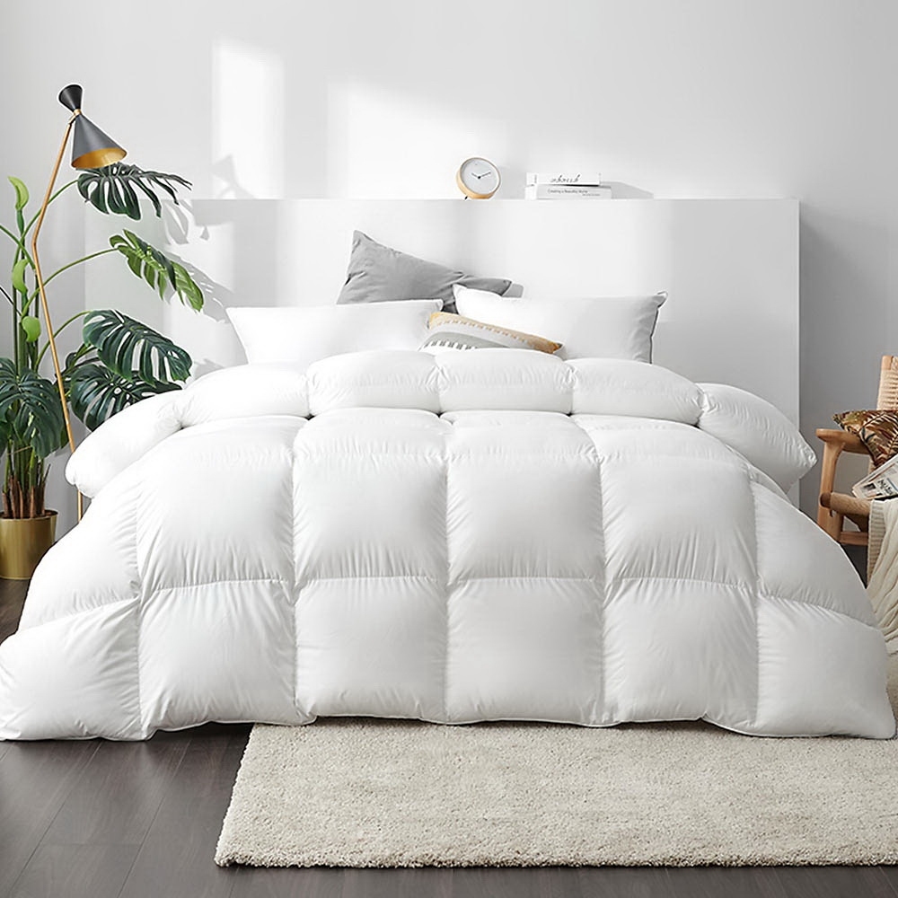 Giselle Bedding 700GSM Duck Down Feather Quilt Super King - Image 1