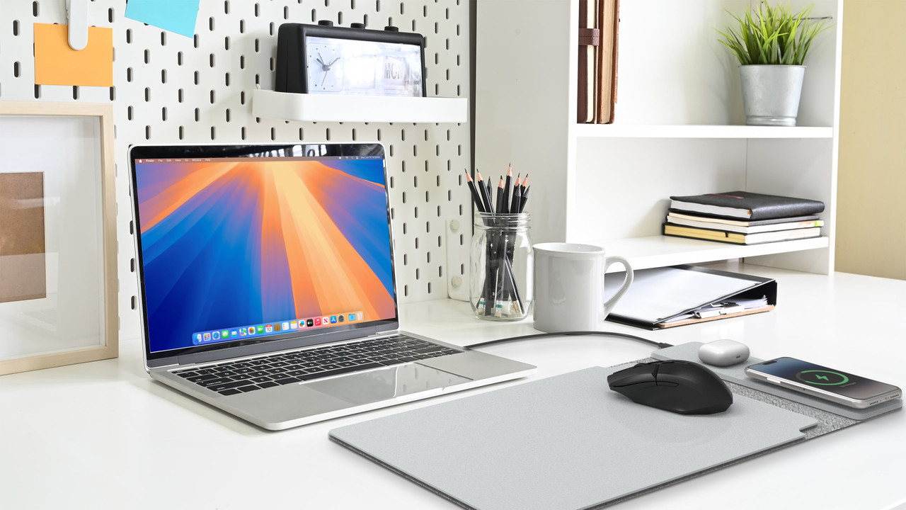 Laser Wireless Charging Laptop Sleeve Up to 16 Inch Grey - Image 4