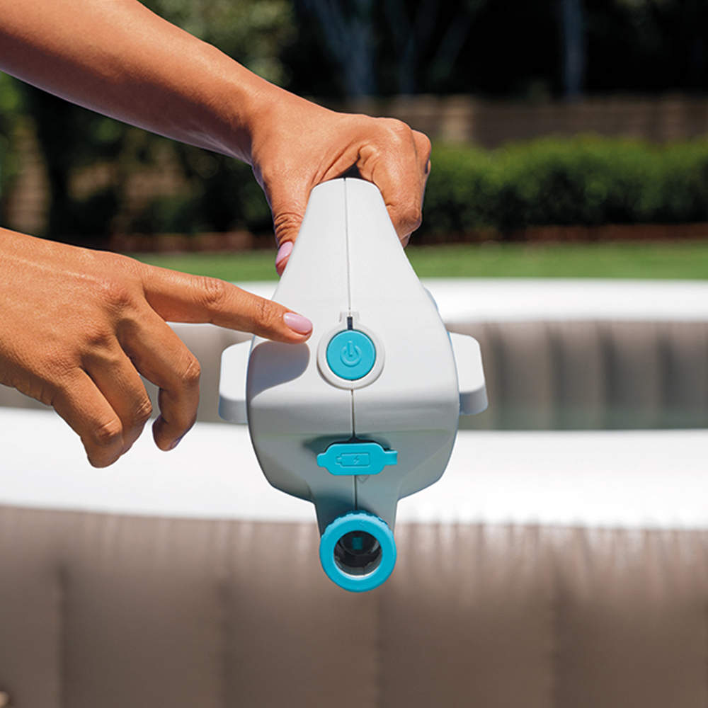Intex Pool Vacuum Rechargeable Handheld 28626 - Image 2