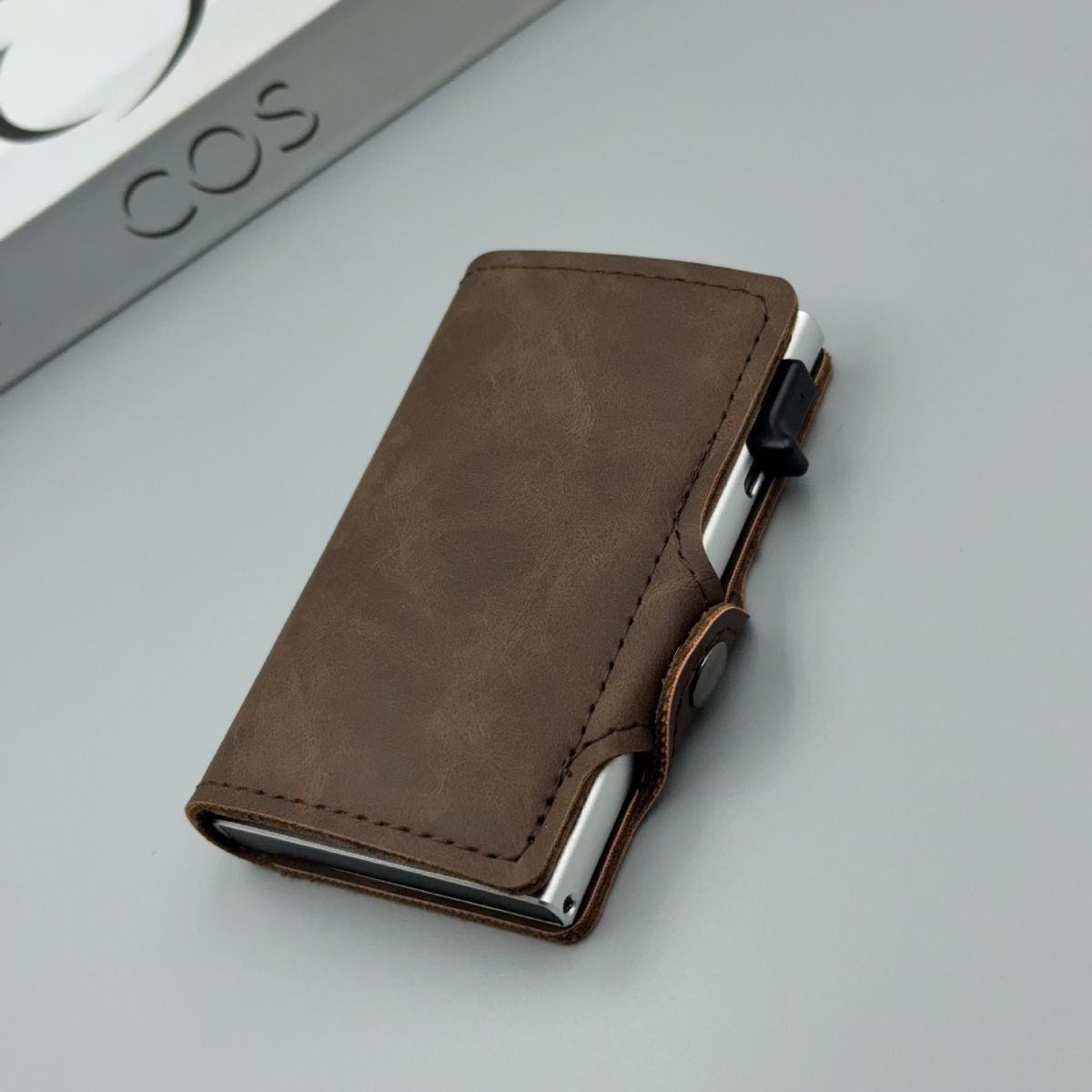 men's accessories, RFID-blocking card holder, aluminum card holder, carbon fiber pattern, security card holder, minimalist wallet alternative, Australian men, credit card protector, identity theft prevention, slim card holder - Mocha - Size M - Image 1