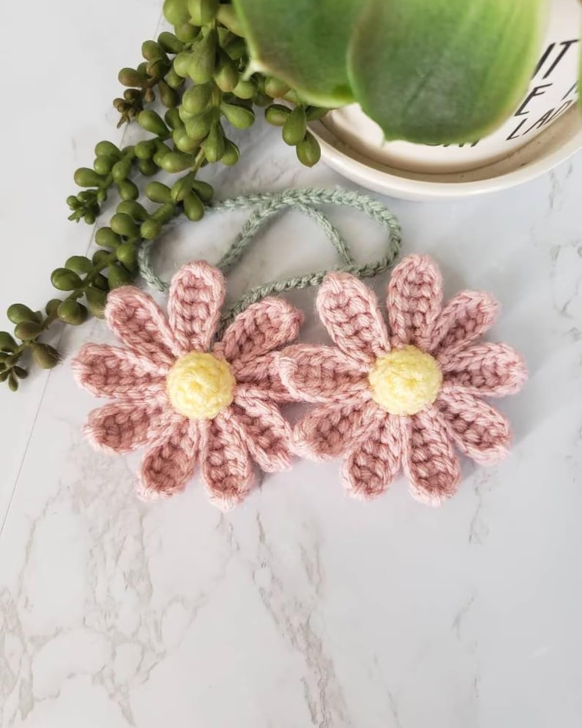 Women's Crochet Daisies Car Accessories Cute Rearview Mirror Pendants Handmade Daisy Flower Gifts Crochet Lovers Car Decoration Car Interior Aesthetics (Pink) - Image 4