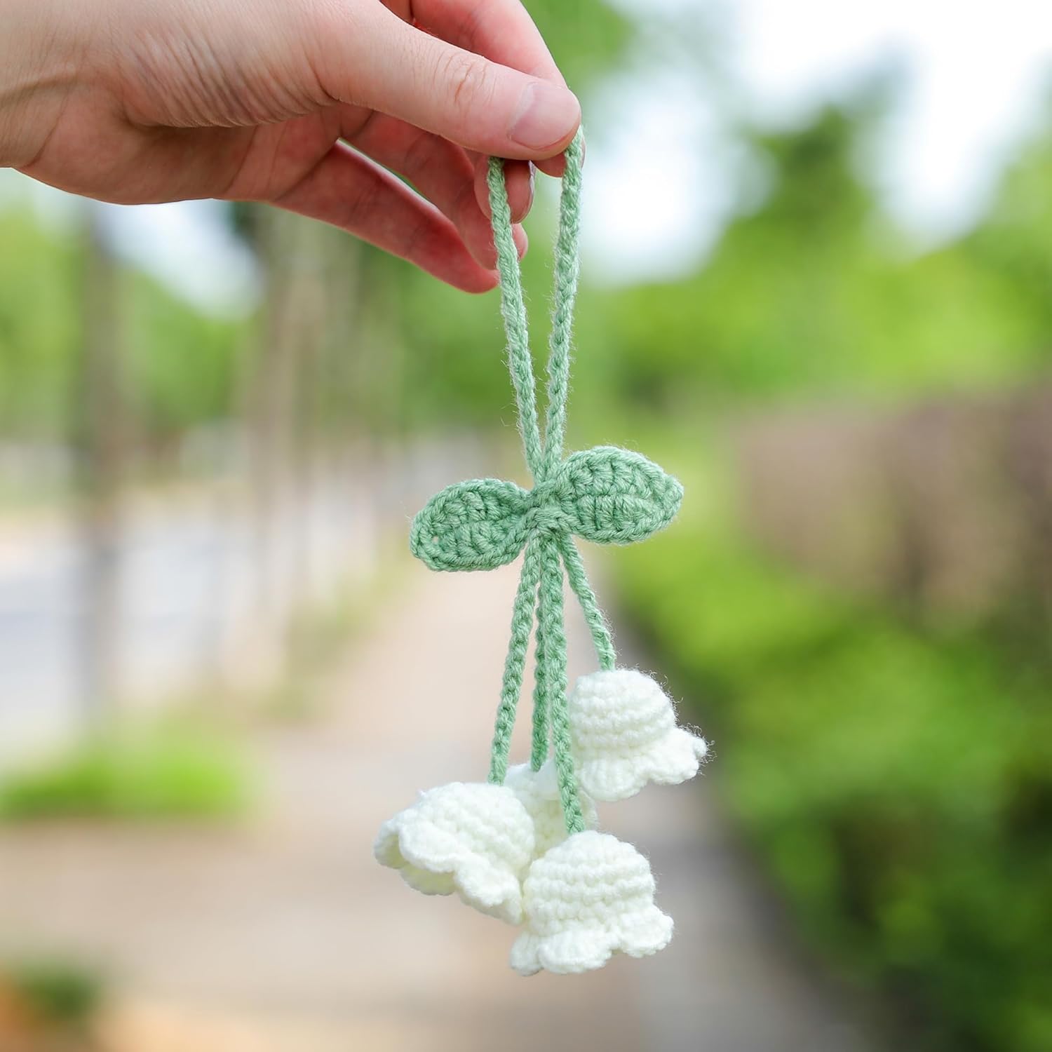 Lily Flower Hand Knitted Car Mirror Suspension Accessories, Rearview Mirror Accessories Car Decoration for Men and Women - Image 2