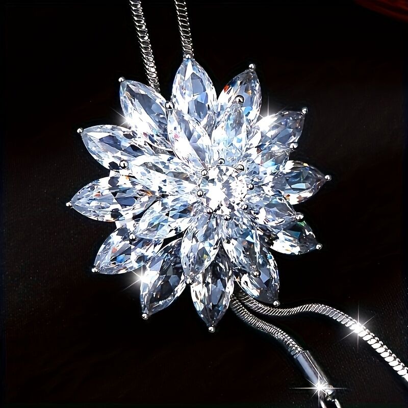 Fashionable and Creative High-End Artificial Crystal Diamond-Inlaid Snowflake New Style Sweater Chain Clothing Pendant（BLUE+WHITE） - Image 6