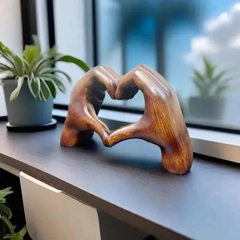 1 piece of handcrafted heart-shaped resin sculpture - elegant interwoven heart art, durable ABS home and office desk decoration, suitable for any occasion, home decoration item | Heart-shaped decoration | Wood-like surface treatment - Image 1