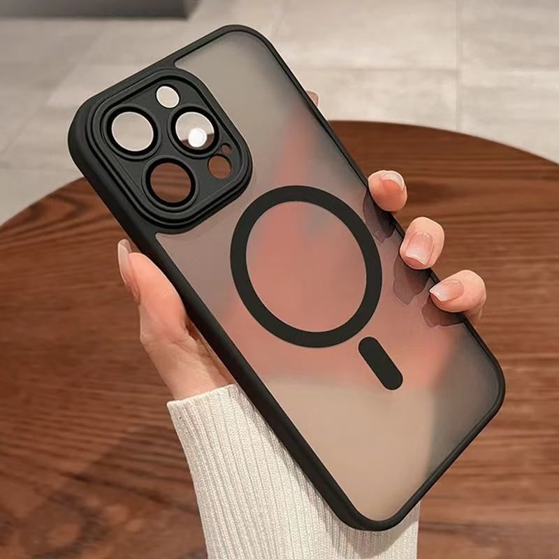 iPhone 14 Plus - High-end Magnetic Silicone Protective Case | Matte Semi-transparent Design | Anti-drop and Anti-scuff | Strong Magnetic Adhesion | Lightweight and Comfortable Feel - Image 4