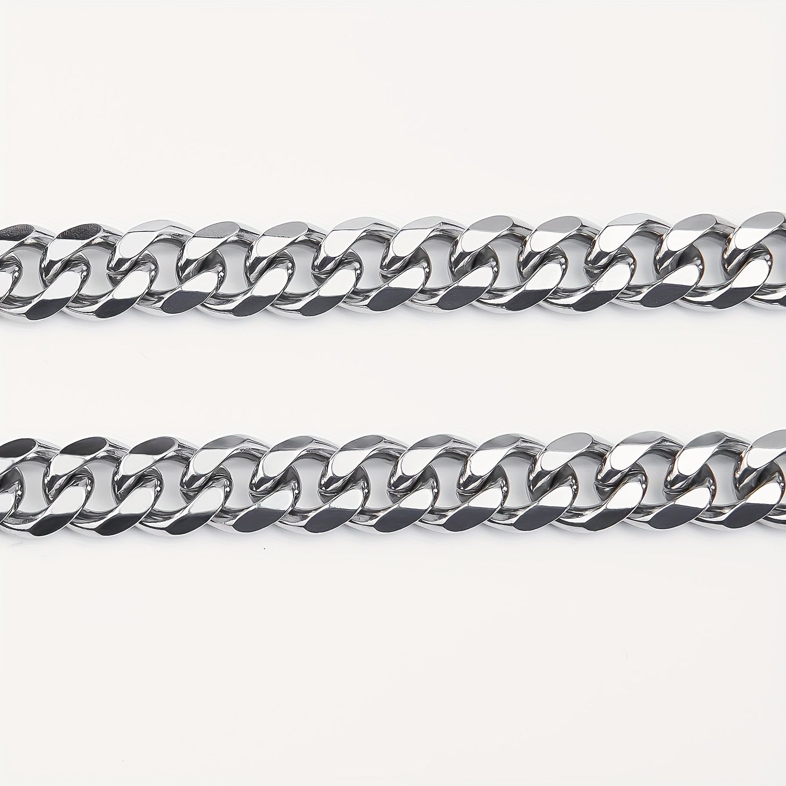 Elegant  Chain Bracelet - Timeless Style - Image 8