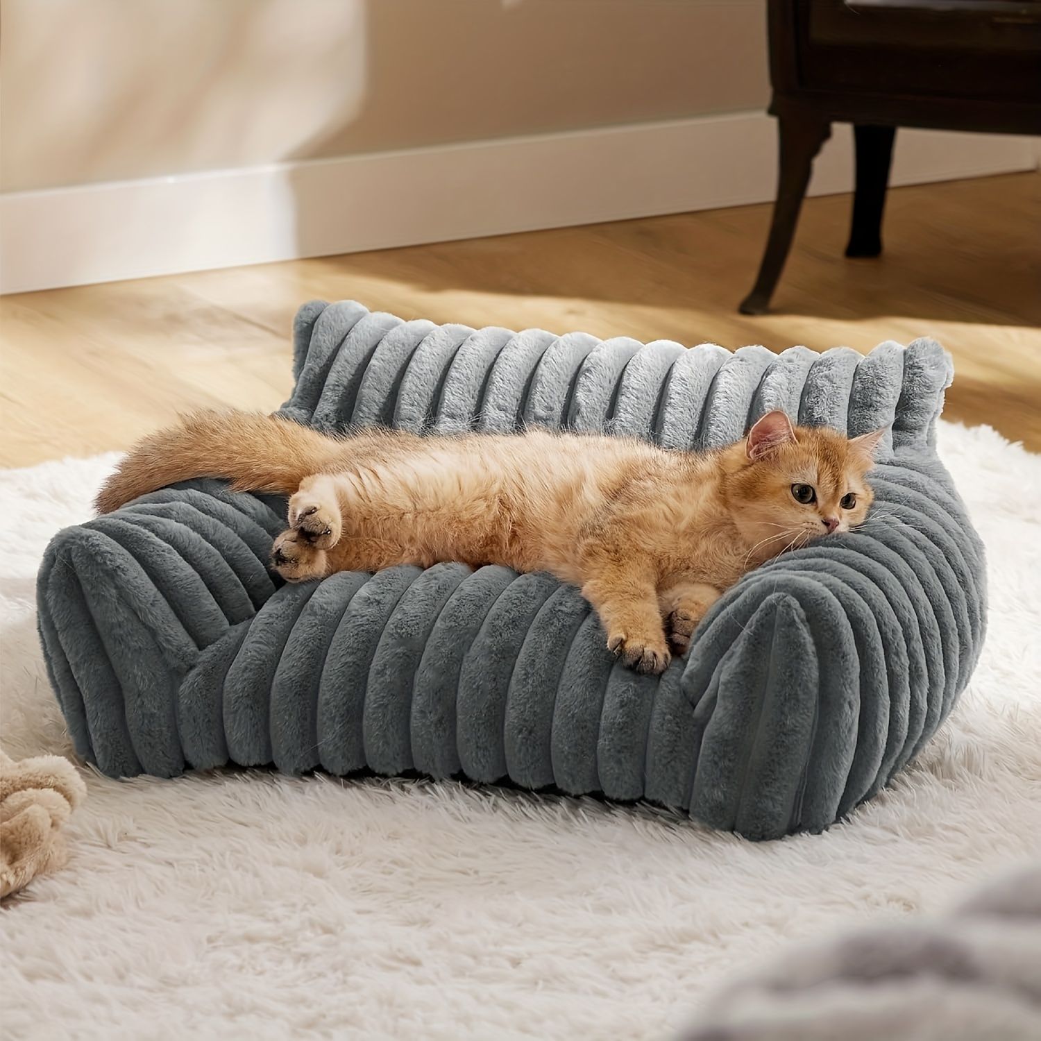 Cute pet cat sofa Standard S size - Puffy cat bed with high-quality soft velvet pile, indoor cat plush sofa bed, strong support and won't collapse - Image 1