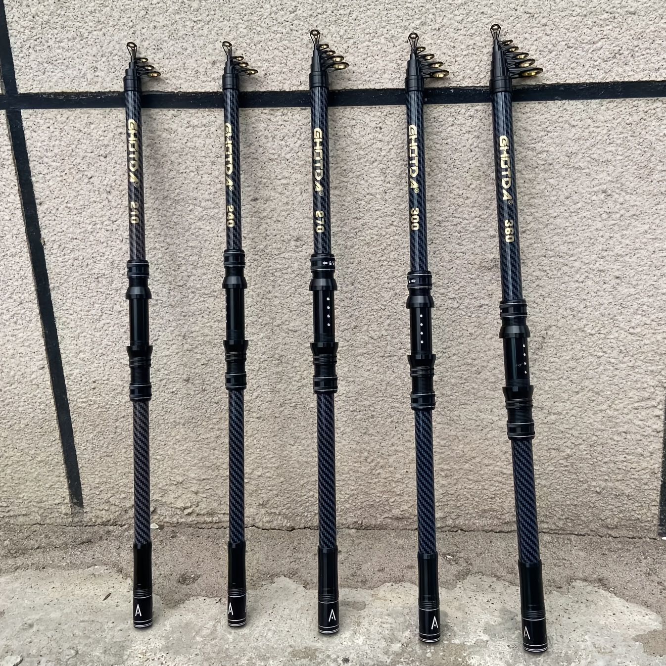 Ultra-hard carbon fiber fishing rod 3m, with anti-slip handle and metal ground inserts - suitable for sea rock fishing, surfing casting and long-range casting - Image 4