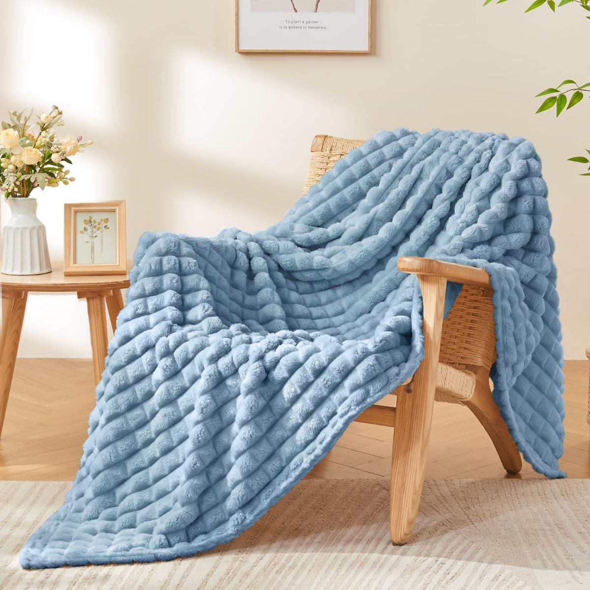 Updated Grey Throw Blanket for Couch and Bed- Super Soft and Warm 3D Checkered Fluffy Fuzzy Fleece Blanket, Luxurious Plush Cozy Blanket for Room Decor Spring - Blue - Size 200cm*230cm - Image 3