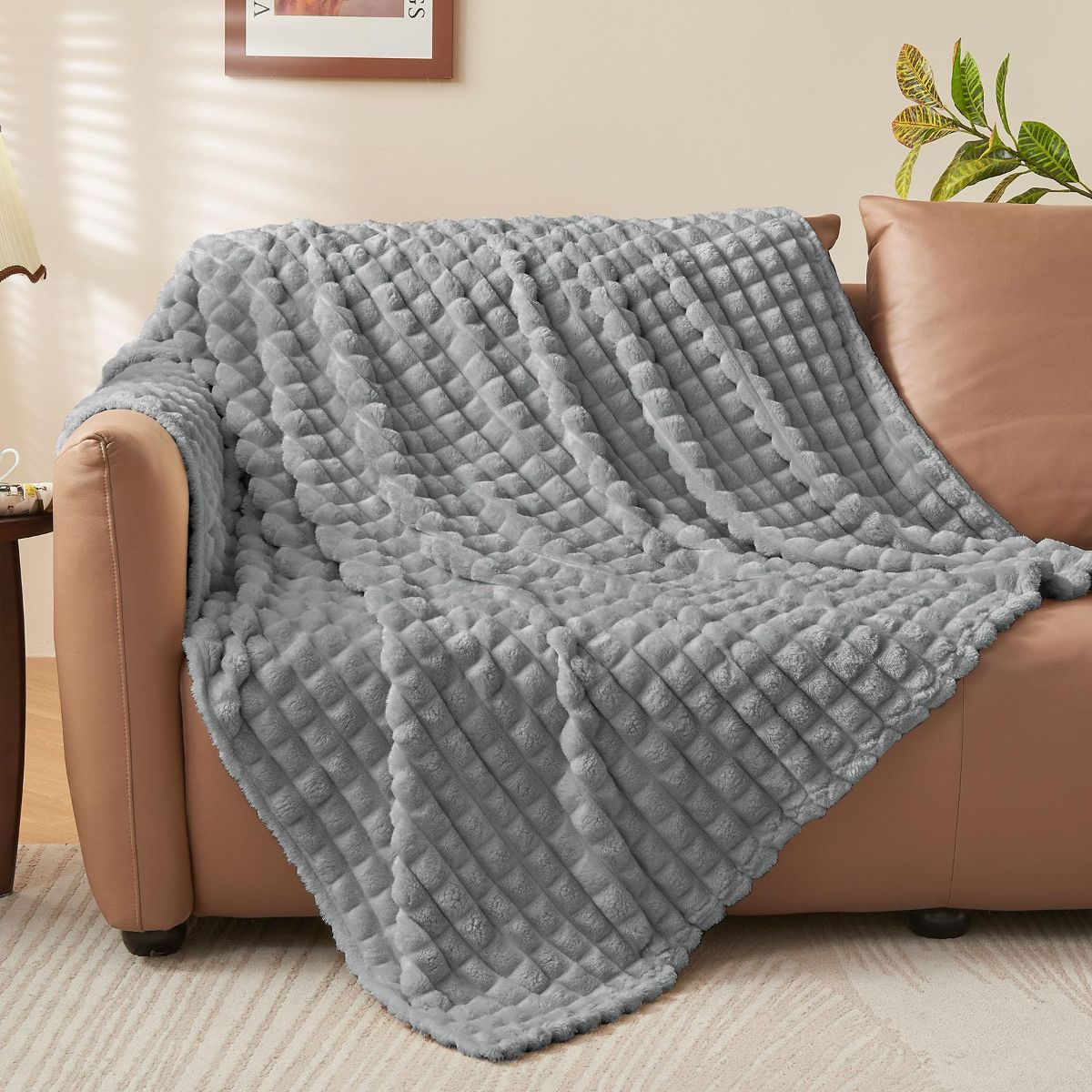 Updated Grey Throw Blanket for Couch and Bed- Super Soft and Warm 3D Checkered Fluffy Fuzzy Fleece Blanket, Luxurious Plush Cozy Blanket for Room Decor Spring - Gray - Size 150cm*200cm - Image 5