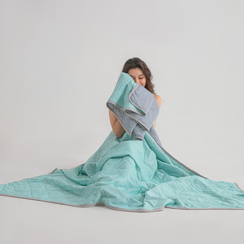 Christmas gifts for loved ones Aussie Summer Cooling Quilt – 4 Sizes, Breathable, Lightweight & Skin-Friendly for Refreshing Sleep All Season(light green,180cm*200cm) - Image 1
