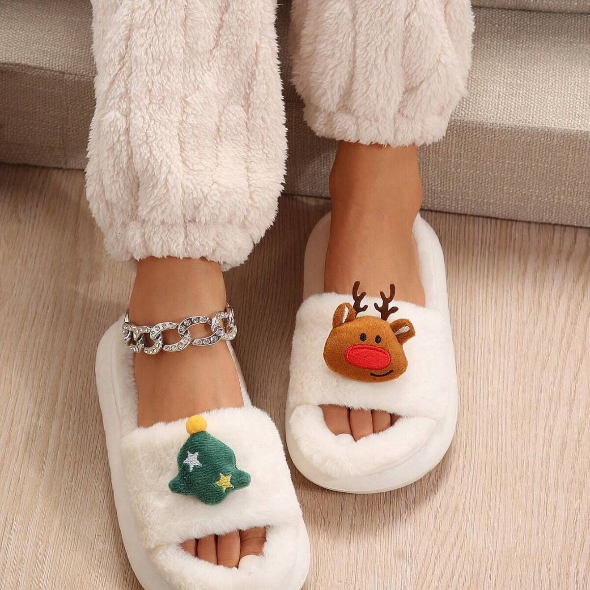 Christmas Cartoon Plush Slippers, Unisex Lightweight Thick-Soled Anti-Slip Fuzzy Slippers for Couples & Family(milky white-43-44) - Image 3
