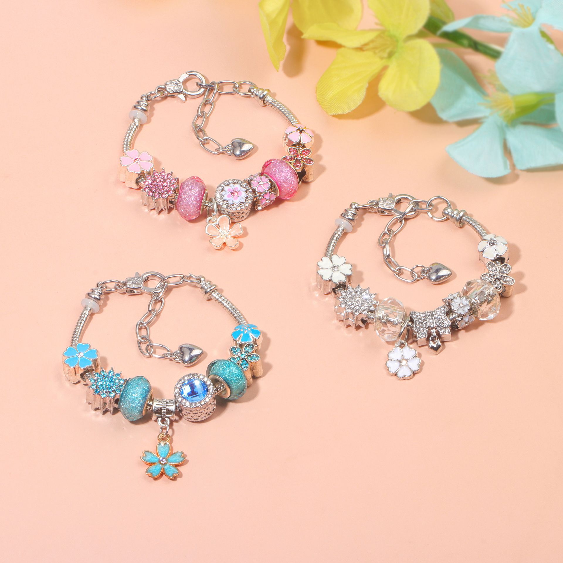 Alloy Bracelet with Rhinestone, Glass Beads & White Magnolia Pendant(17cm) - Image 3