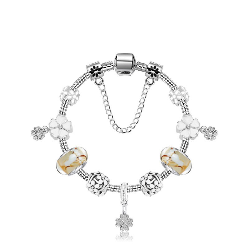 Clover Pendant Bracelet: Alloy, Zircon & Resin with Bright, Sweet Style(19cm) - Image 1