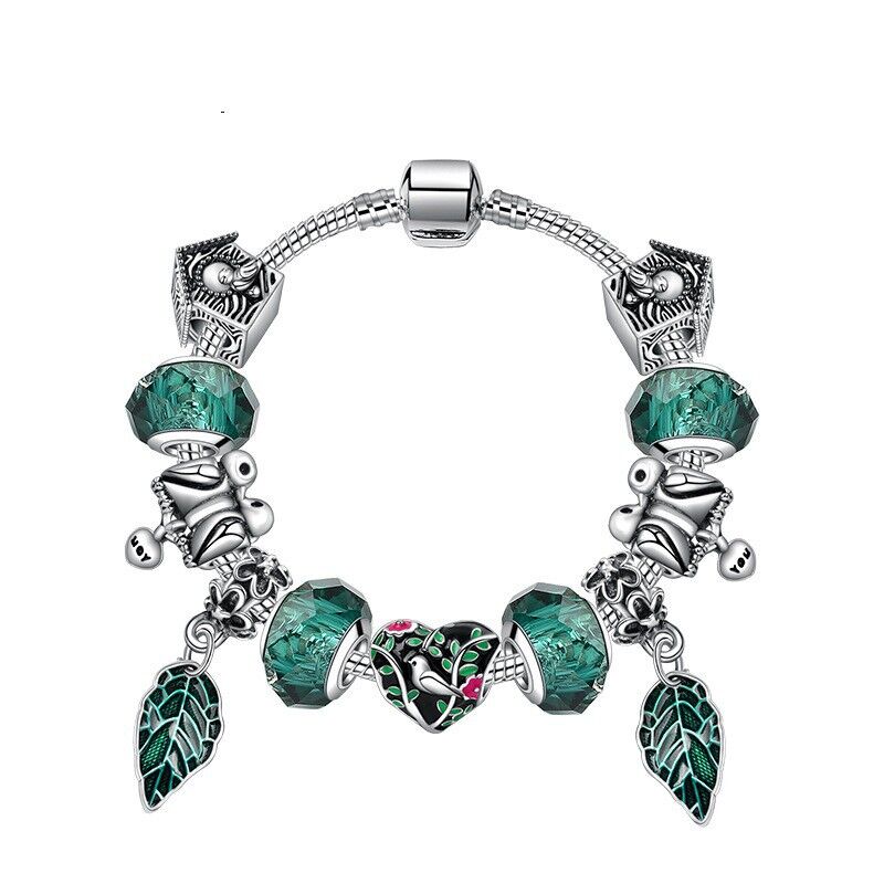Boho Vintage Mandarin Duck Bracelet: Emerald Glass Beads(18cm) - Image 1