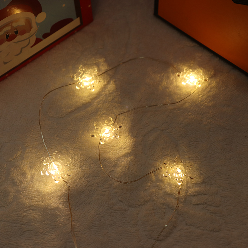 2m 20-LED Christmas Snowflake String Lights, Warm White, Battery Powered (2 x AA Batteries Required) - Image 2