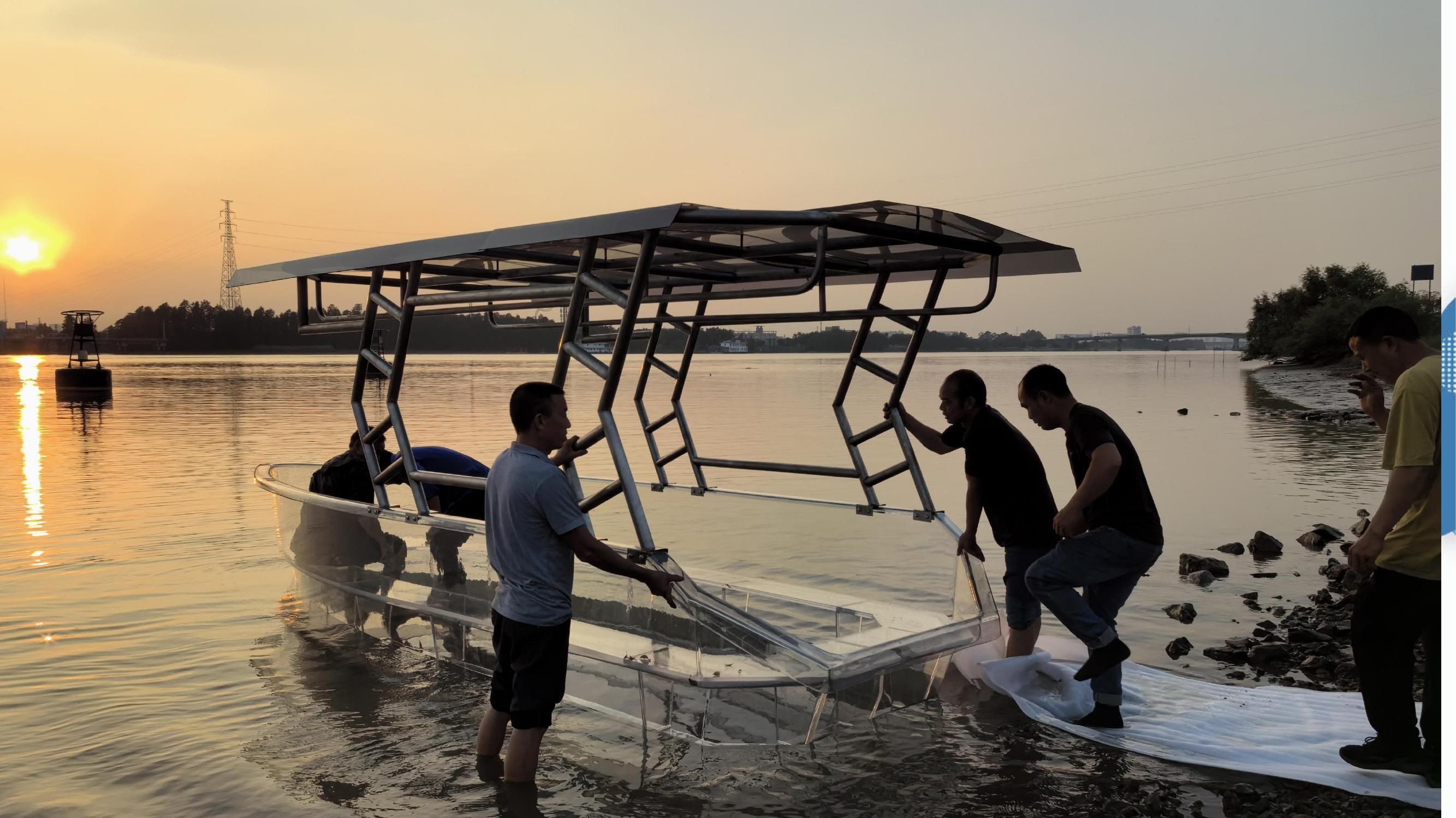 5.6m (12-Person) Smart Electric Power Transparent Boat - Image 6
