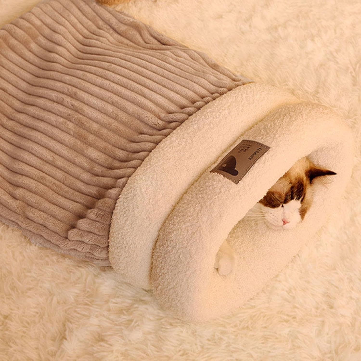 Cozy Cat Sleeping Bag Warm Washable Pet Bed Gray Size L 34x20x20cm - Image 2