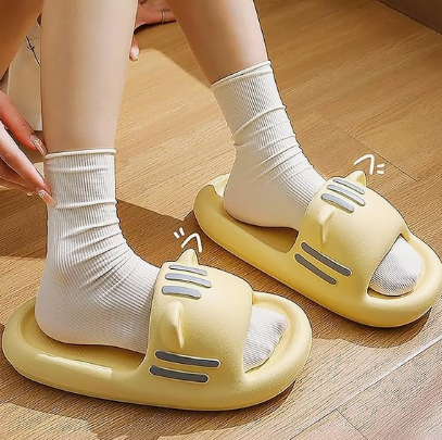 Women’s Slides Cute Bathroom Slippers Non-Slip Cartoon Cat Shaped Indoor Outdoor Summer Slippers（yellow，38-39） - Image 2