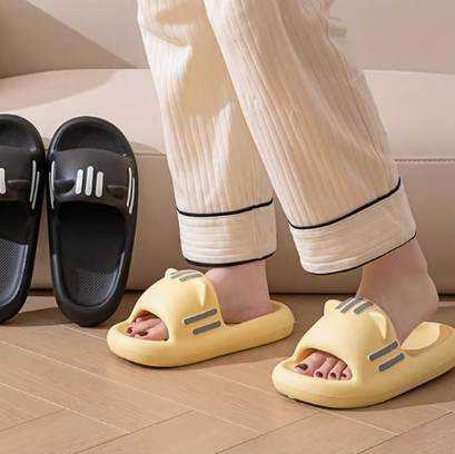 Women’s Slides Cute Bathroom Slippers Non-Slip Cartoon Cat Shaped Indoor Outdoor Summer Slippers（yellow，40-41） - Image 5