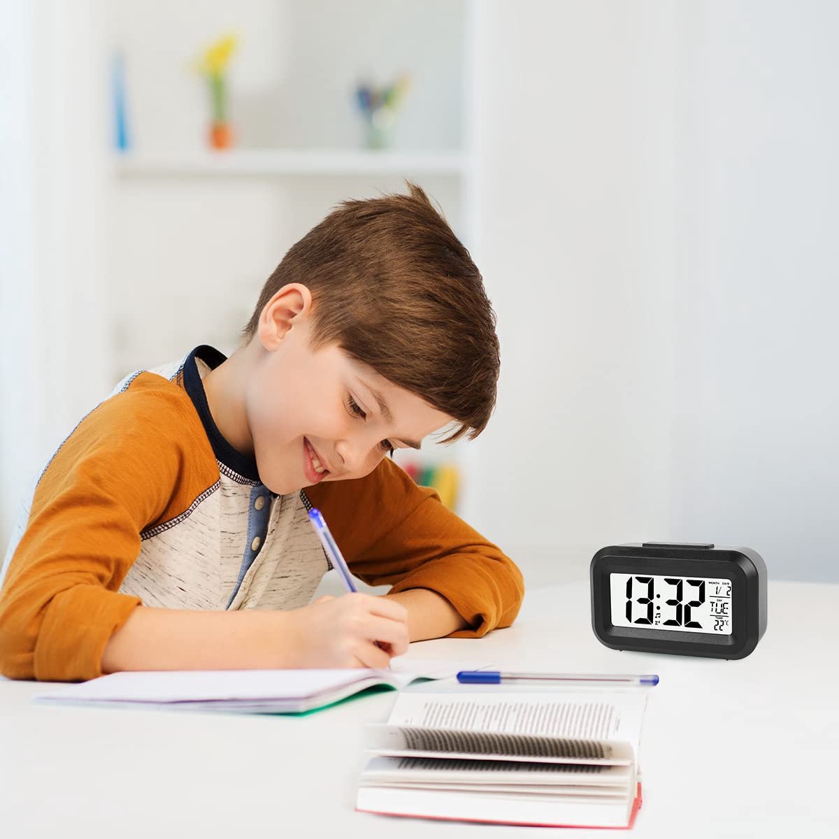 Wekker Digital Alarm Clock - Children's Clock - Wekker - Wekker Children's Alarm Clock - Travel Alarm Clock - LED Display Clock - Adjustable 12/24 Hour Snooze Function, Temperature, Date, Time - Portable Alarm Clock - Black - Image 4