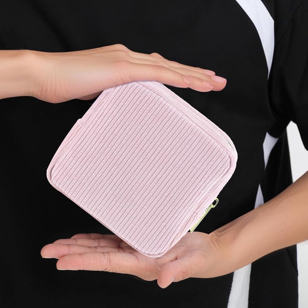 Toiletry bag - Women's toiletry bag - Toiletry bag - Tampon storage bag - Corduroy - Small makeup bag - Mini toiletry bag - Soft storage bag - Portable makeup bag (Pink) - Image 3
