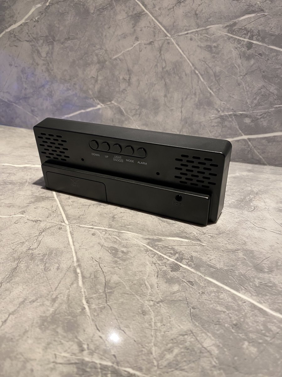 Klok Digital Deluxe - Bedroom - Sound Sensor - Wekker - Black - USB - Battery - LED Wit - Image 3