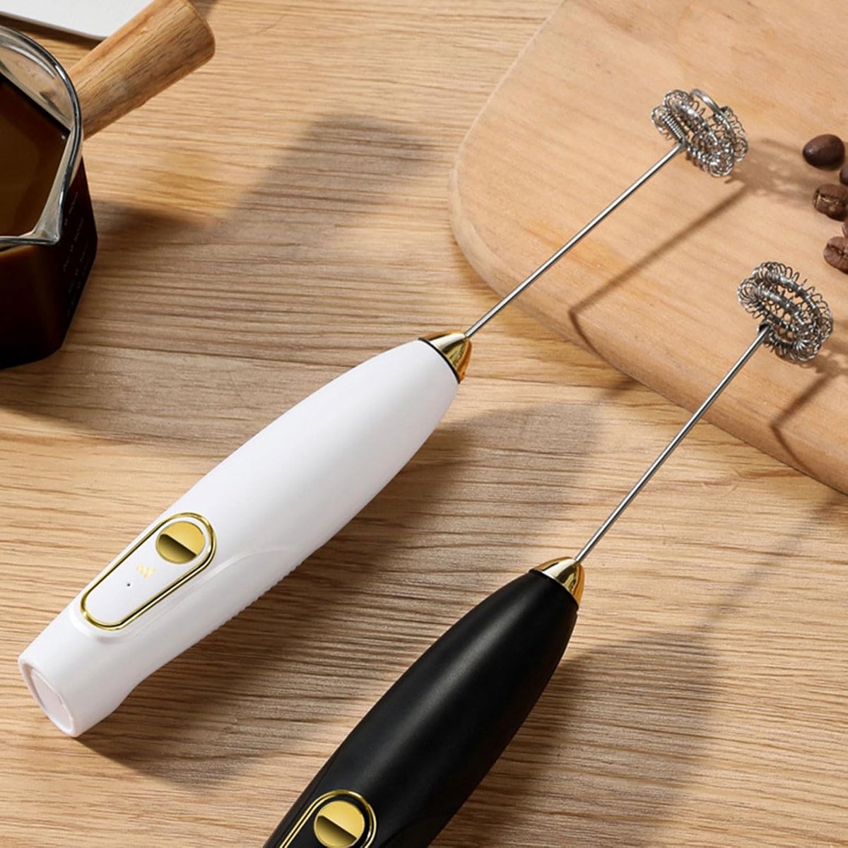 Milk Frother - Practical Kitchen Appliance - Milk Frother - Multifunctional Tool - Multifunctional Electric Mixer - Suitable for Outdoor and Indoor Use - Image 3