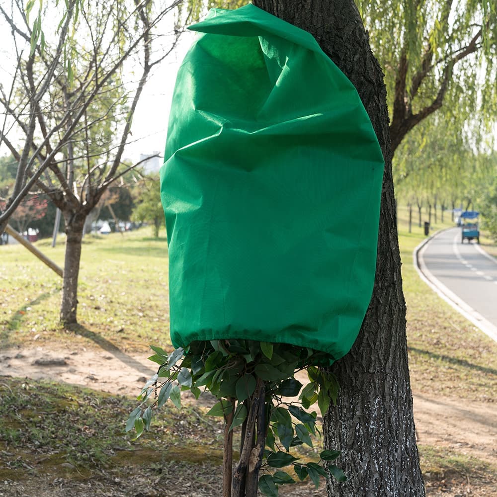 3-Pack Reusable Winter Plant Protection Covers with Drawstring for Outdoor Plants Fruit Trees Potted Plants, 80x120cm, Green - Image 6