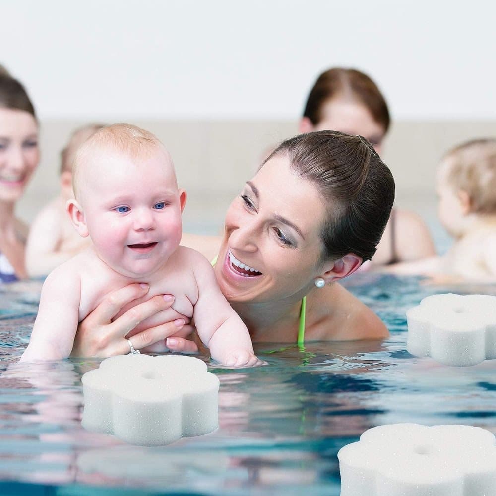 50-Pack Oil Absorbing Sponges for Pool, Flower Shaped, Effective Oil and Dirt Removal - Image 6