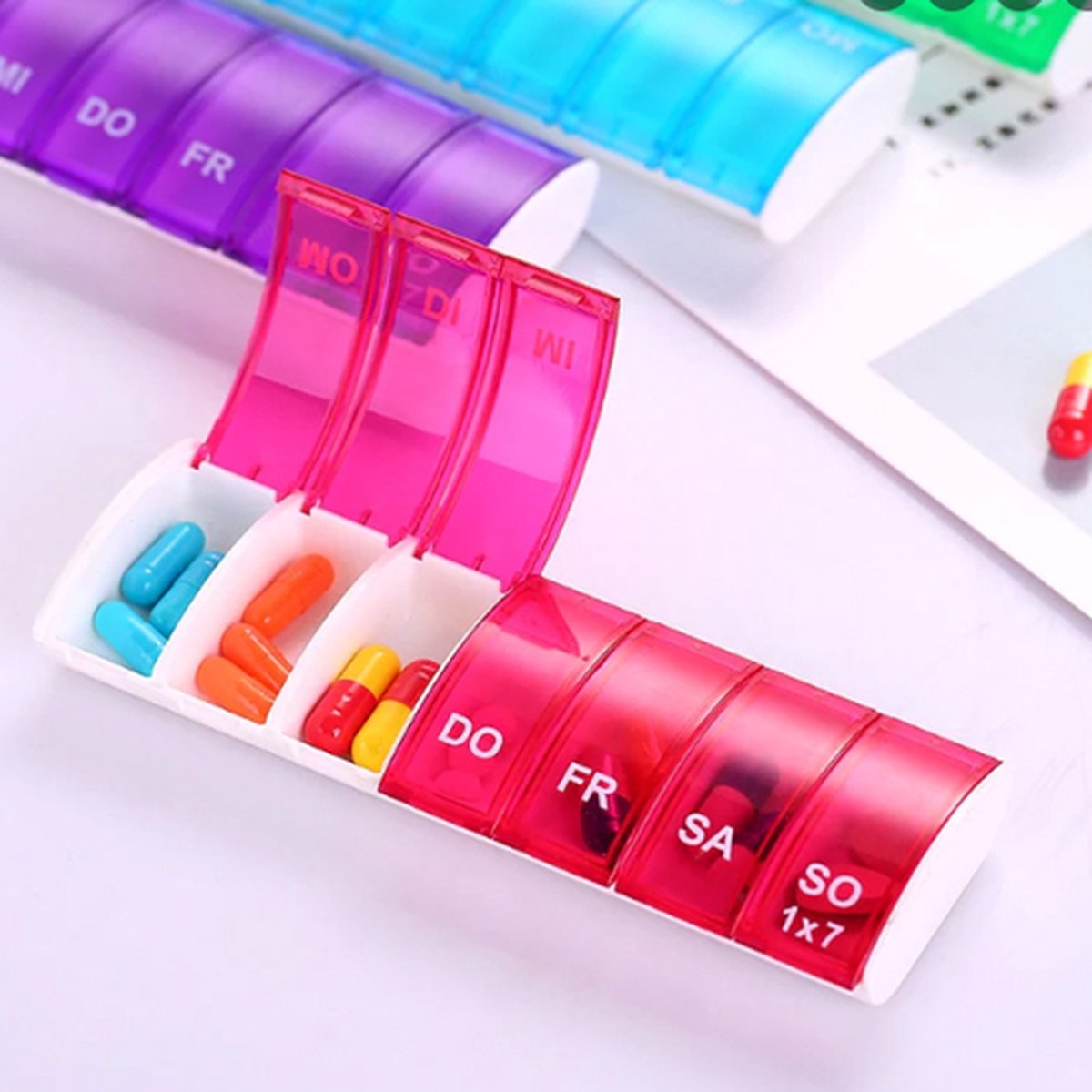 Pill box | Pill box | Medicine box | Pill Box | 7 days | 1 week | Purple - Image 2