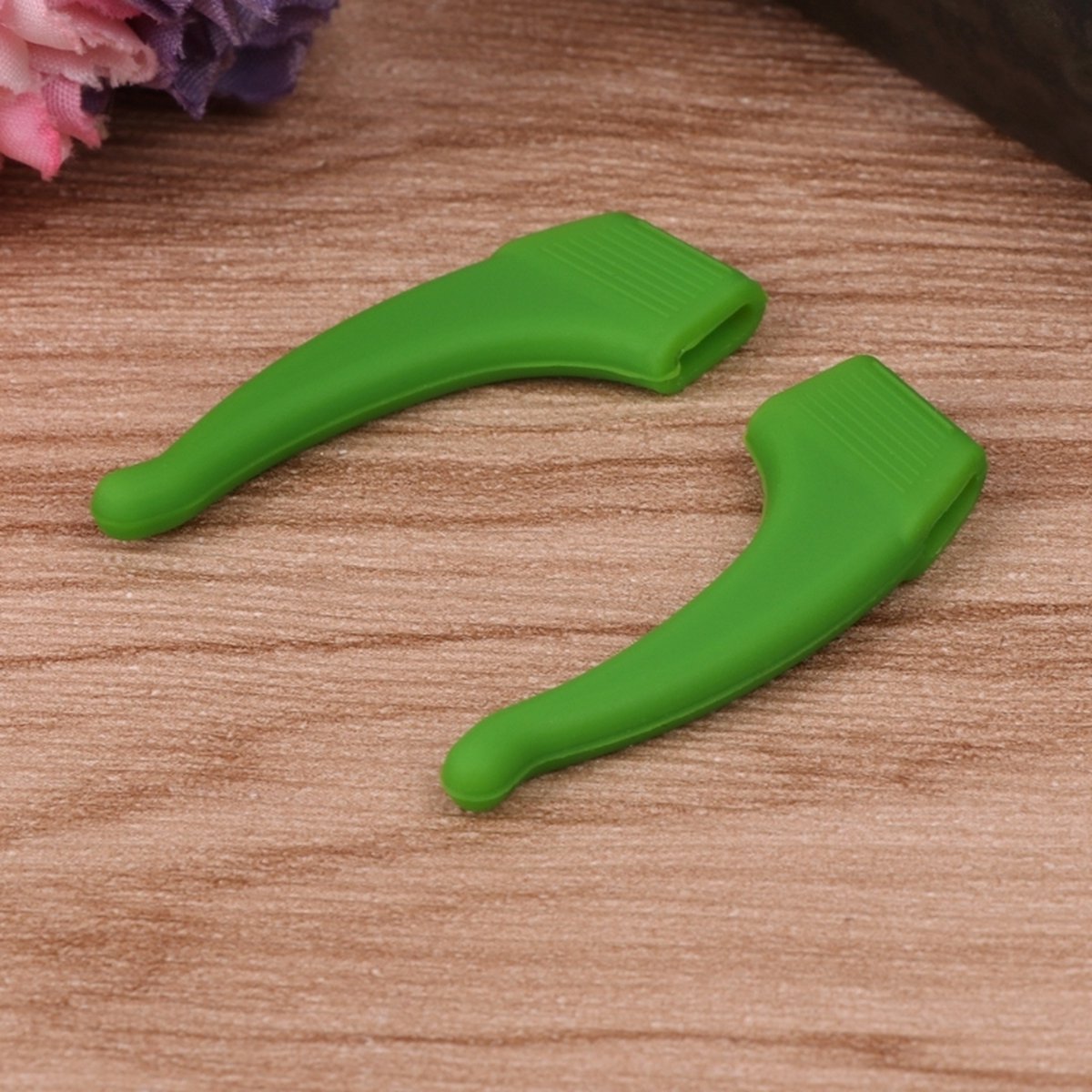 Anti-slip Ear Hooks for Glasses | Glasses Hooks | Glasses Holders | Sunglasses Hook | Silicone | Green | 2 Pieces - Image 4