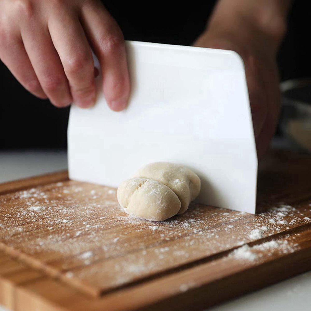 Dough scraper I Cake scraper I Dough cutter I Dough scraper I 13 x 9 CM I White - Image 3