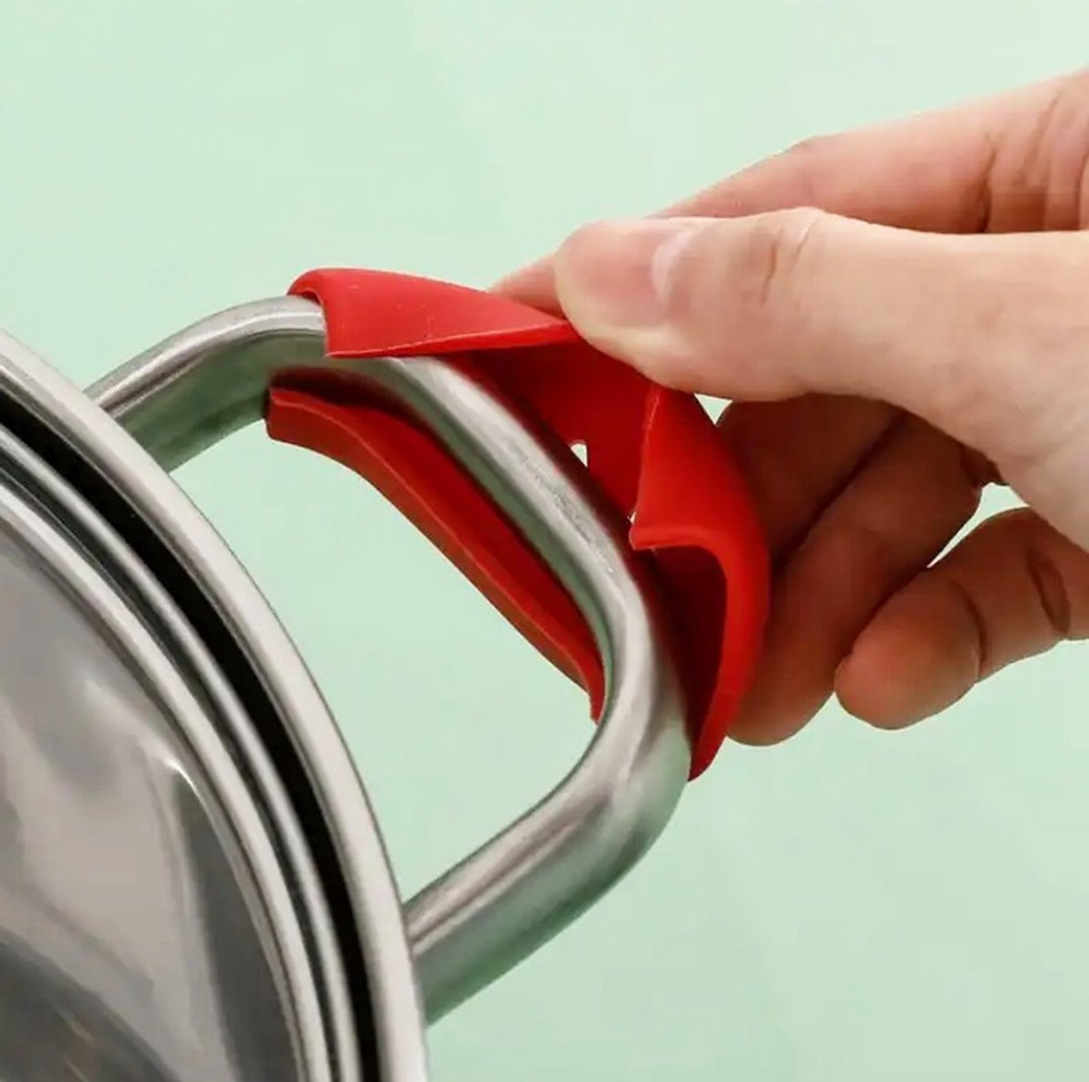 2-Piece Silicone Pot Handle Grips | Prevents Hands from Burning | Heat Resistant and Wear Resistant | Pot Lid Grip | Pan Grip | Extra Grip | Grey - Image 4