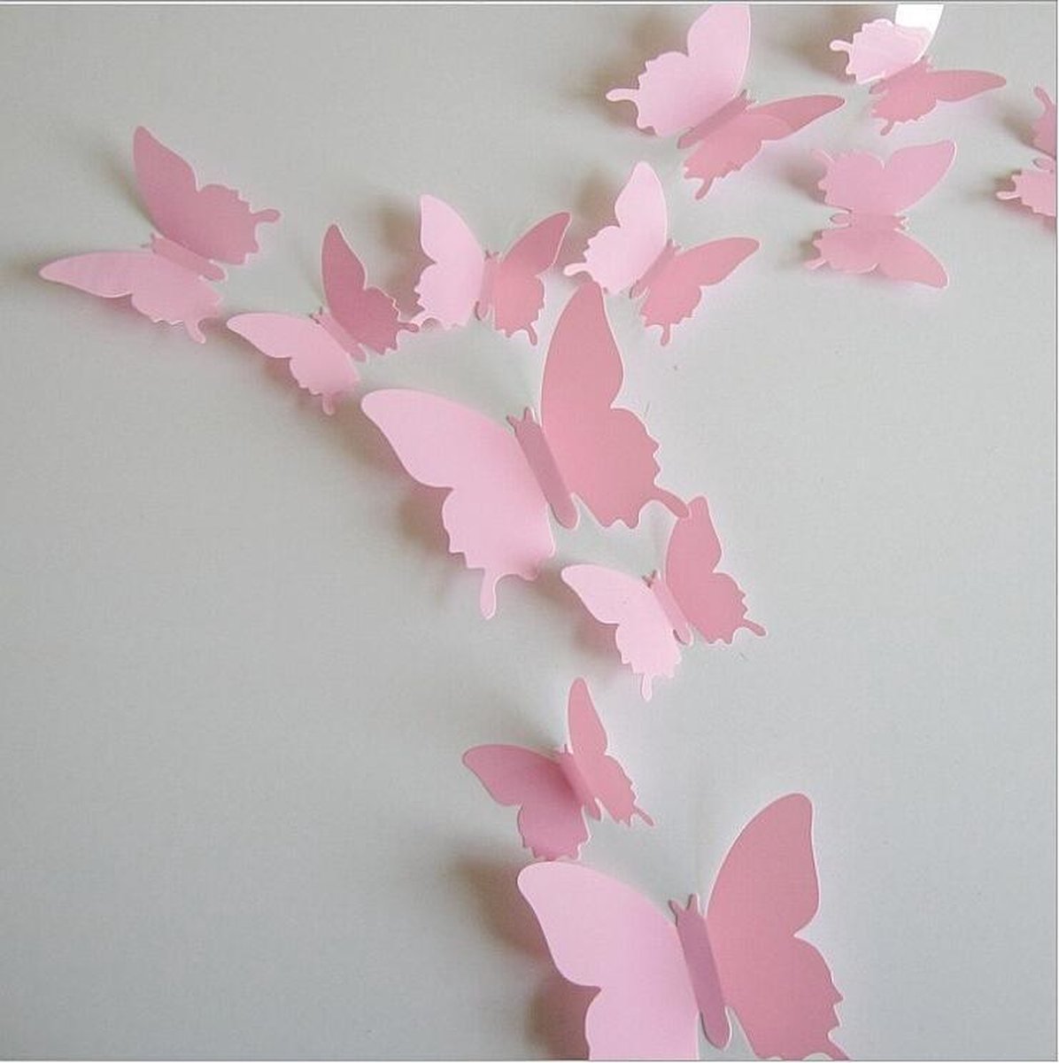 Solid pink 3D butterflies - Image 1