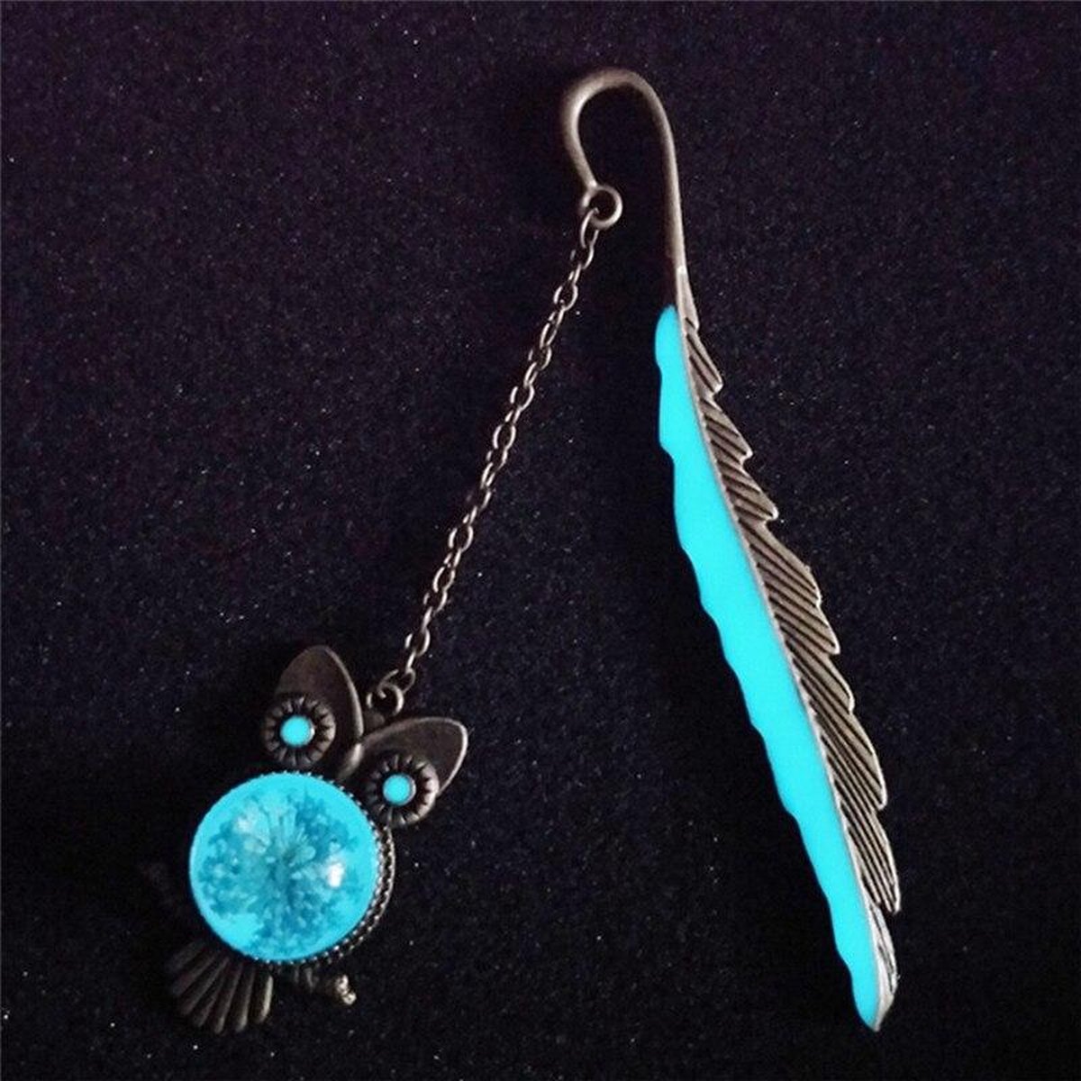 Glow in the dark Owl bookmark - Image 1