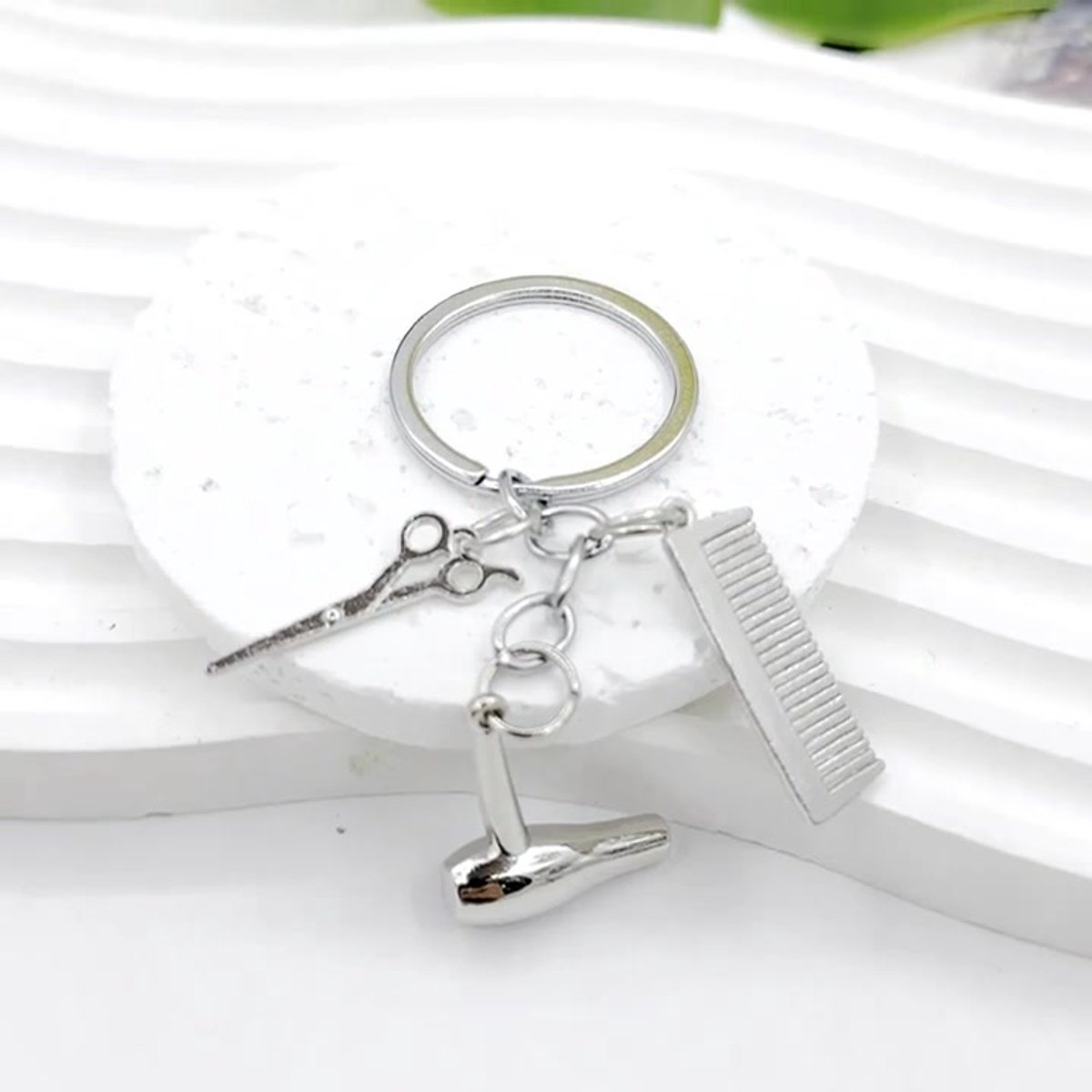 Hairdresser Keychain | Key Holder | Cutting Set Keychain | Scissors, Comb & Hairdryer Keychain | Gold - Image 2