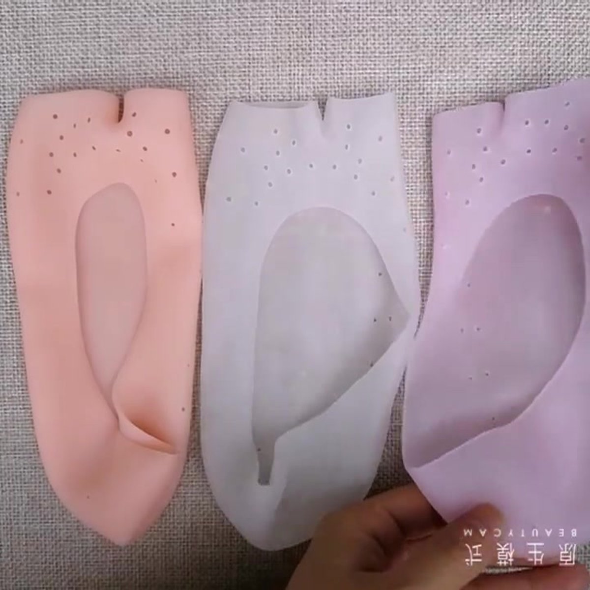 Silicone gel socks | Heel protectors | Heel insoles | Heel cushions | Heel socks | 1 pair | White - Image 2