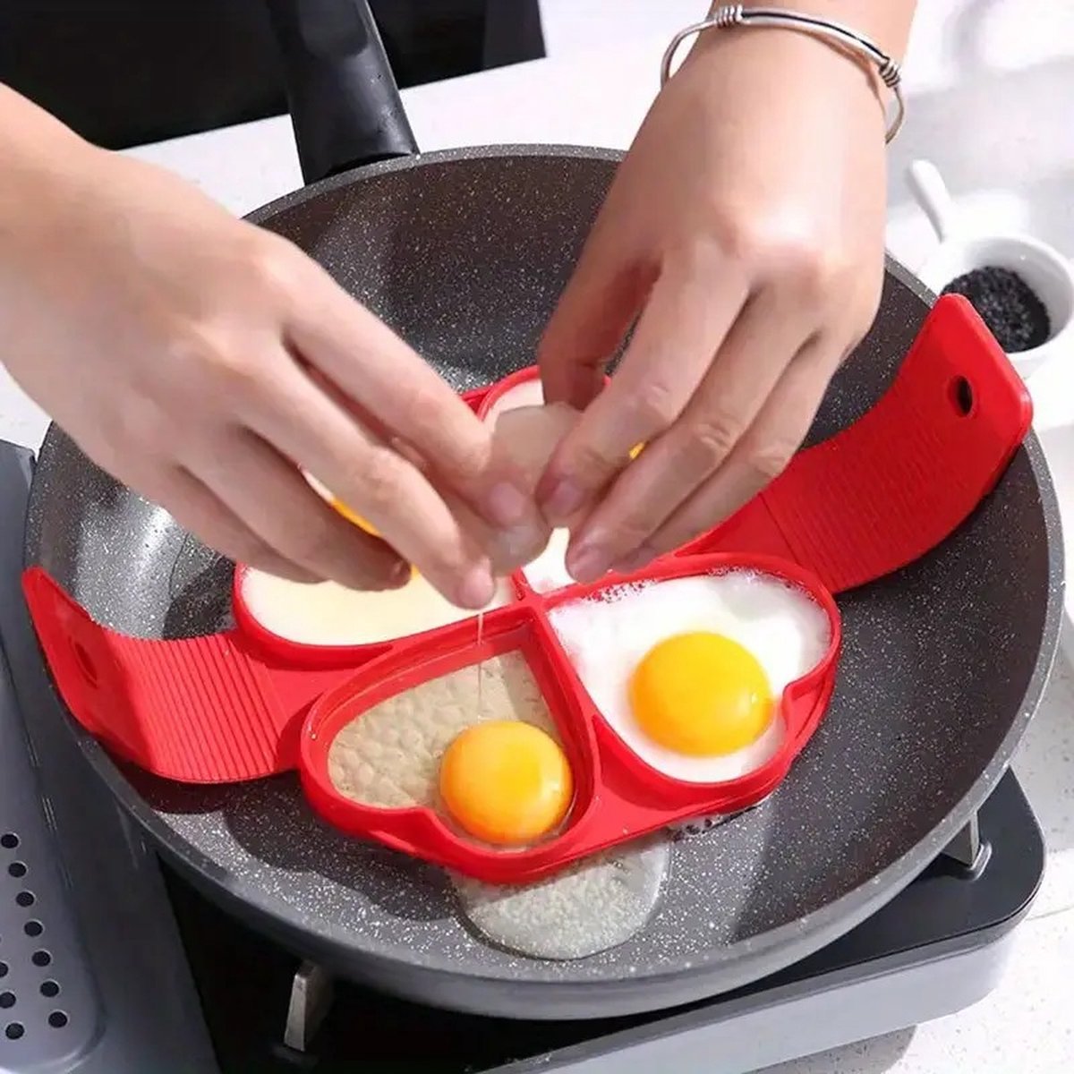 Pancake Maker | Egg Tray | Baking Pan | Egg & Pancake Baking Pan | Non-stick Coating | Flipper Baking Pan | Silicone | Square Model - Image 3