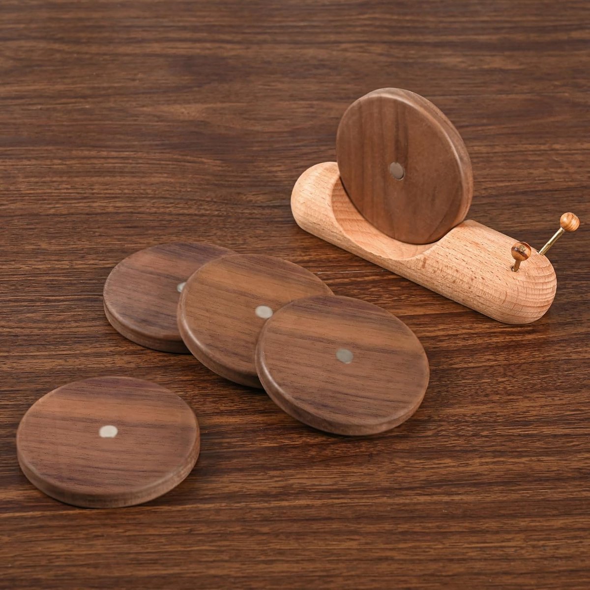 Wooden coasters - Natural acacia wood coasters - Cute and fun with stand - Modern home decor - Perfect for the coffee table - 7 x 7 cm - 5 pieces - Image 4