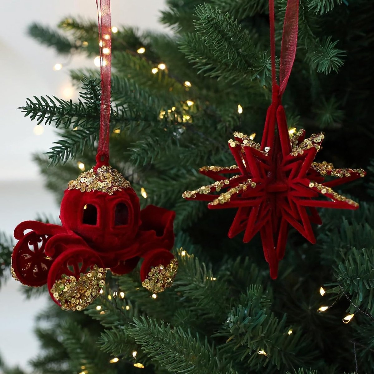 Velvet Christmas tree hangers - Christmas tree decorations - Festive hanging decorations with gold sequins - 3.74 x 4.72 inches (red) - Image 5