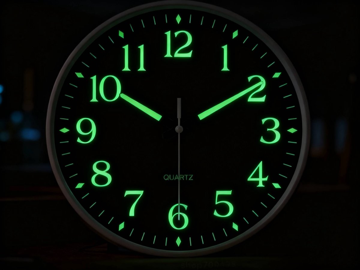 Luminous digital quartz wall clock - 20 cm - Modern minimalist silent clock for living room and bedroom - Stylish wall clock for home use - Image 3