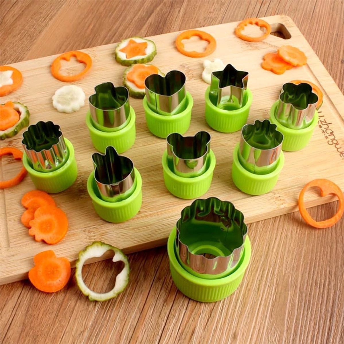 9-piece stamp set with fruit and vegetable cutter - Love heart, star, flower, and animal shapes - Creative mold - for baking, children's lunch, and decorating healthy snacks - Image 4