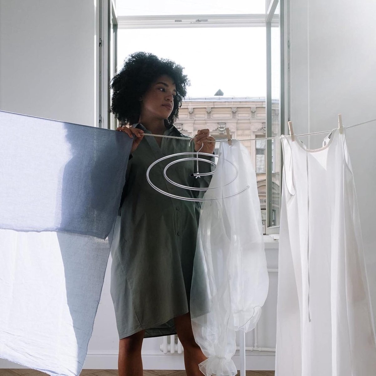 Spiral Drying Rack - 2-Piece Set - Windproof - For Bedding, Towels & Clothing - Rotatable & Space-Saving - Image 3