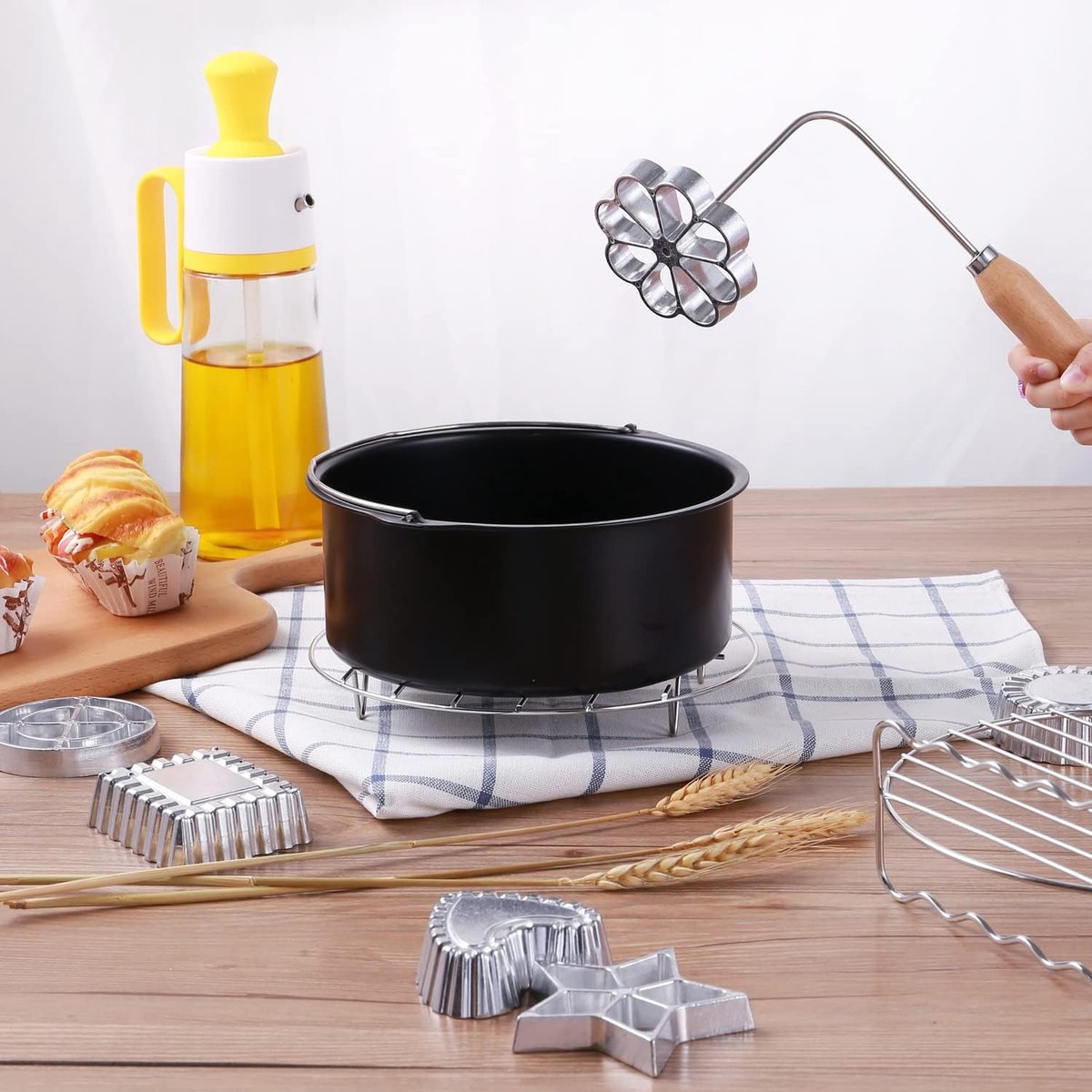 4-Piece Rosette Shaper Set - Cast Aluminum with Wooden Handle - For Coffee Cookies, Bunuelos & Funnel Cookies - Image 3