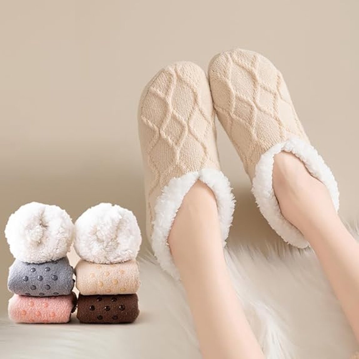 Women's Slipper Socks - Winter Warmth - Fluffy Sherpa lining - Ultra-comfortable for bare feet - One size (Washable) - Image 3