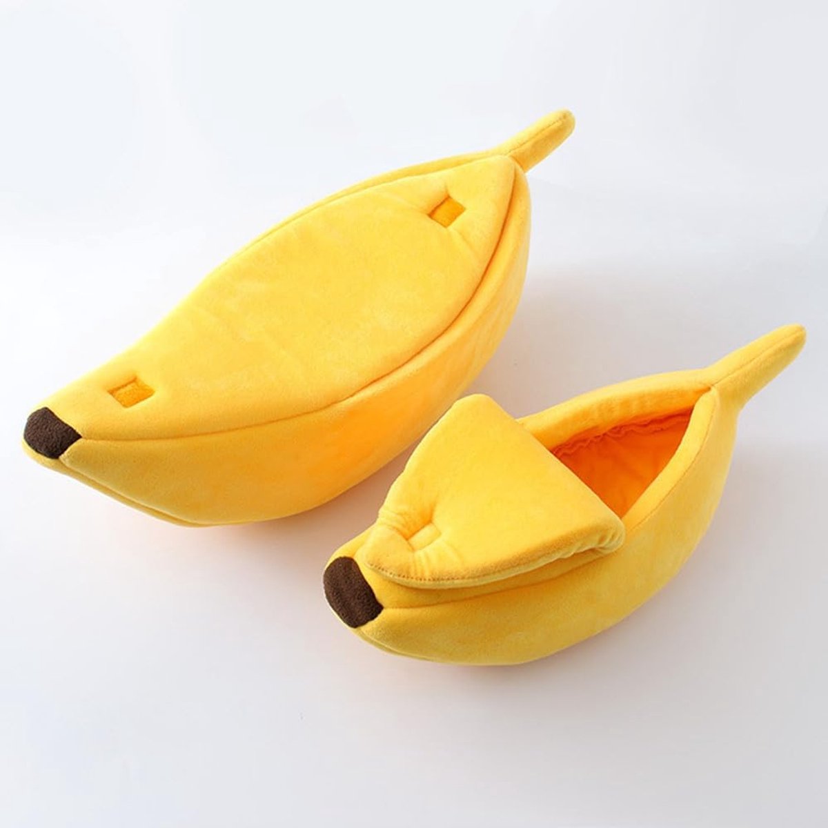 Banana-shaped pet bed - Creative dog and cat kennel - Warm and soft plush puppy mat - Cute fruit design for cats, kittens, and dogs - Available in various sizes (S) - Image 3