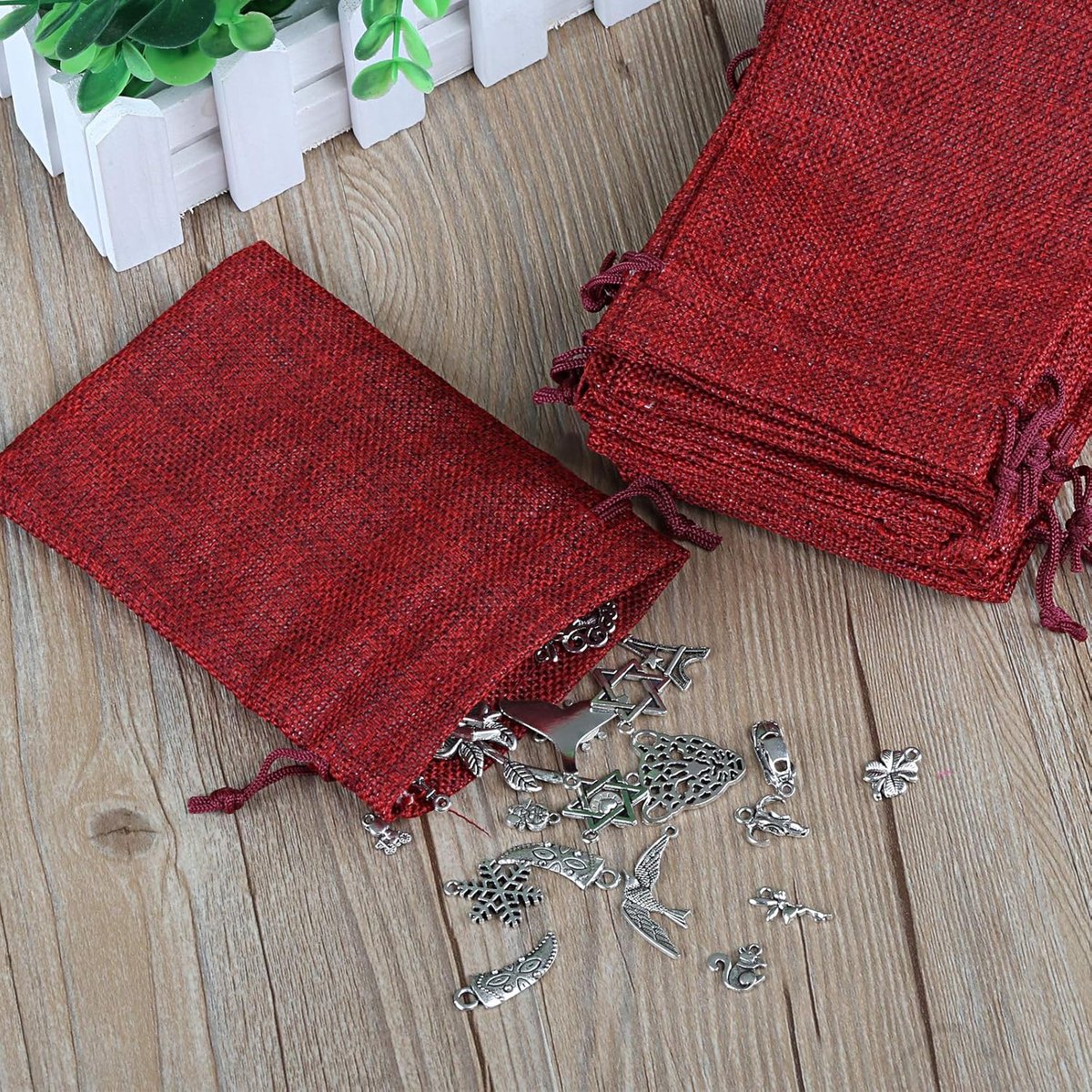 24 red jute bags - suitable for Christmas advent calendars, natural fabric gift bags - 10 x 14 cm - Image 2