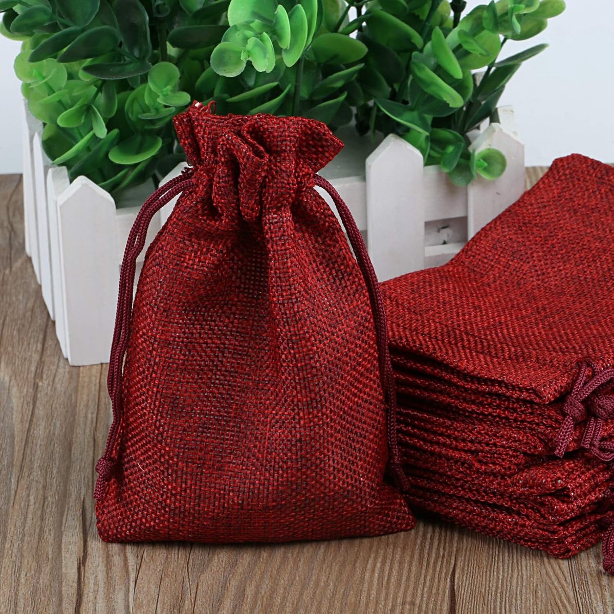 24 red jute bags - suitable for Christmas advent calendars, natural fabric gift bags - 10 x 14 cm - Image 4